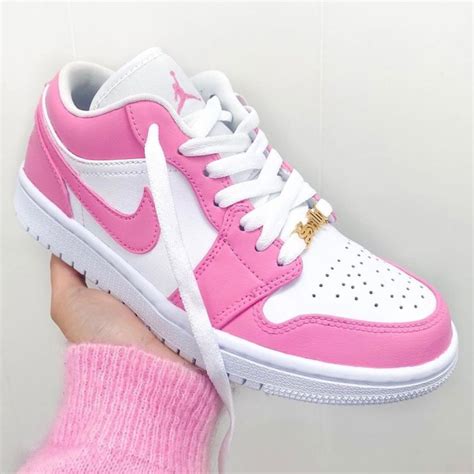 nike jordan schuhe damen rosa|Nike jordan 1 low.